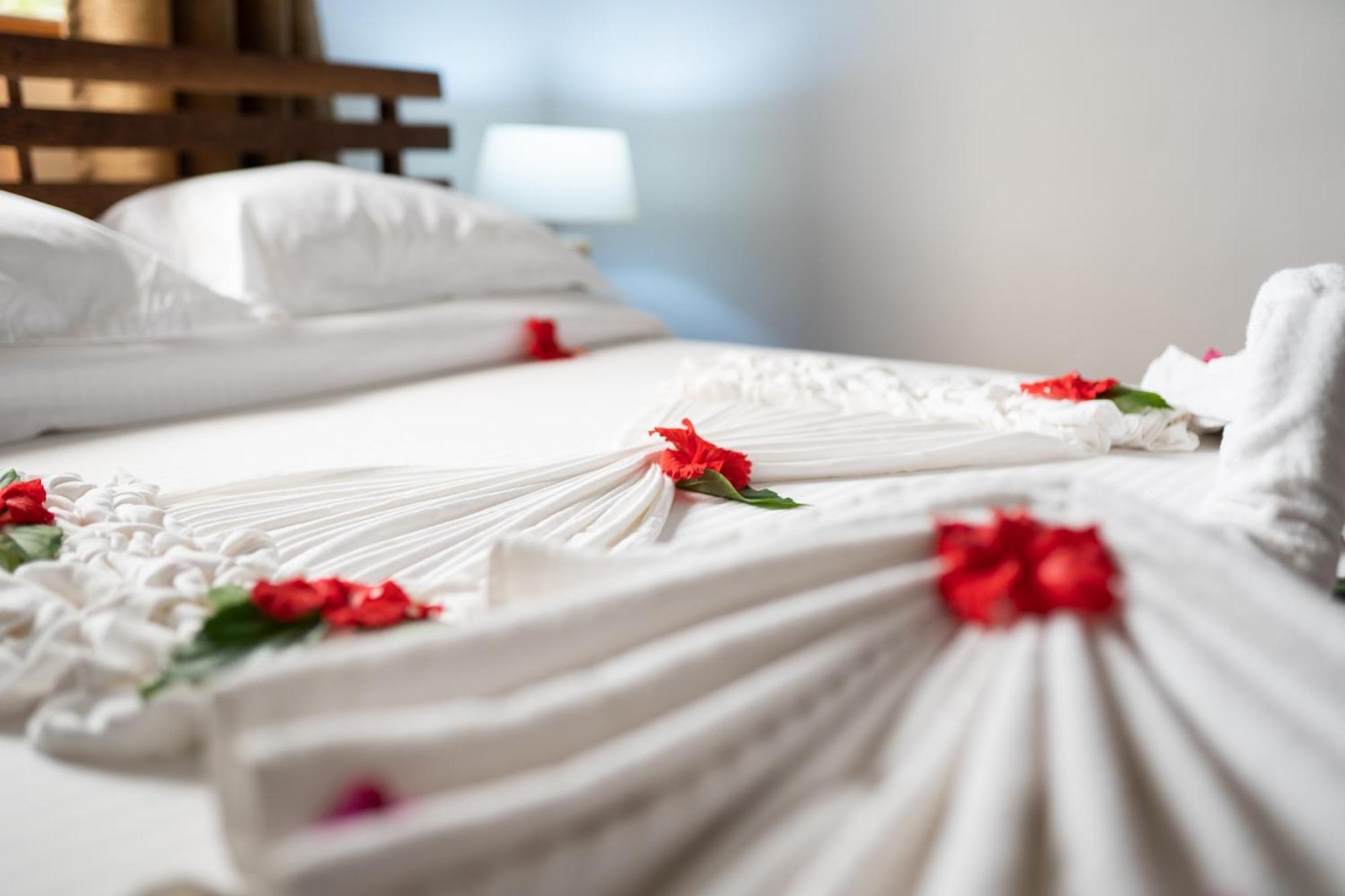 Aurora Beach Hotel Нунгви Екстериор снимка